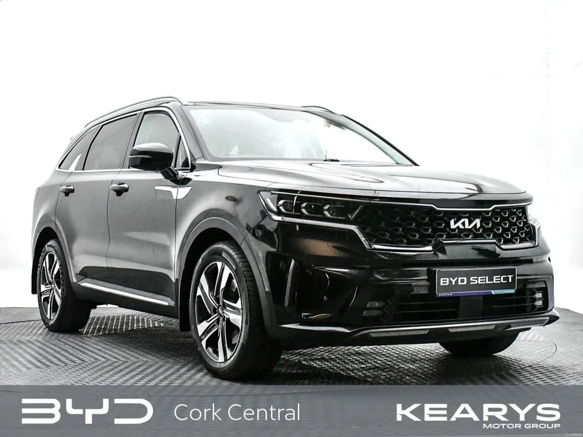 Kia Sorento K3 4X2 Diesel Auto 7 seats - Image 1