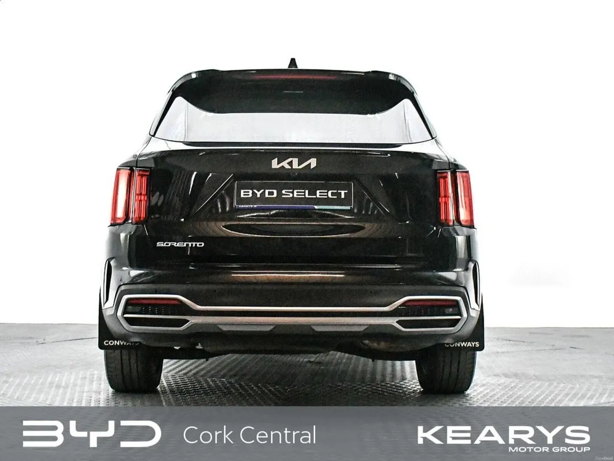 Kia Sorento K3 4X2 Diesel Auto 7 seats - Image 2
