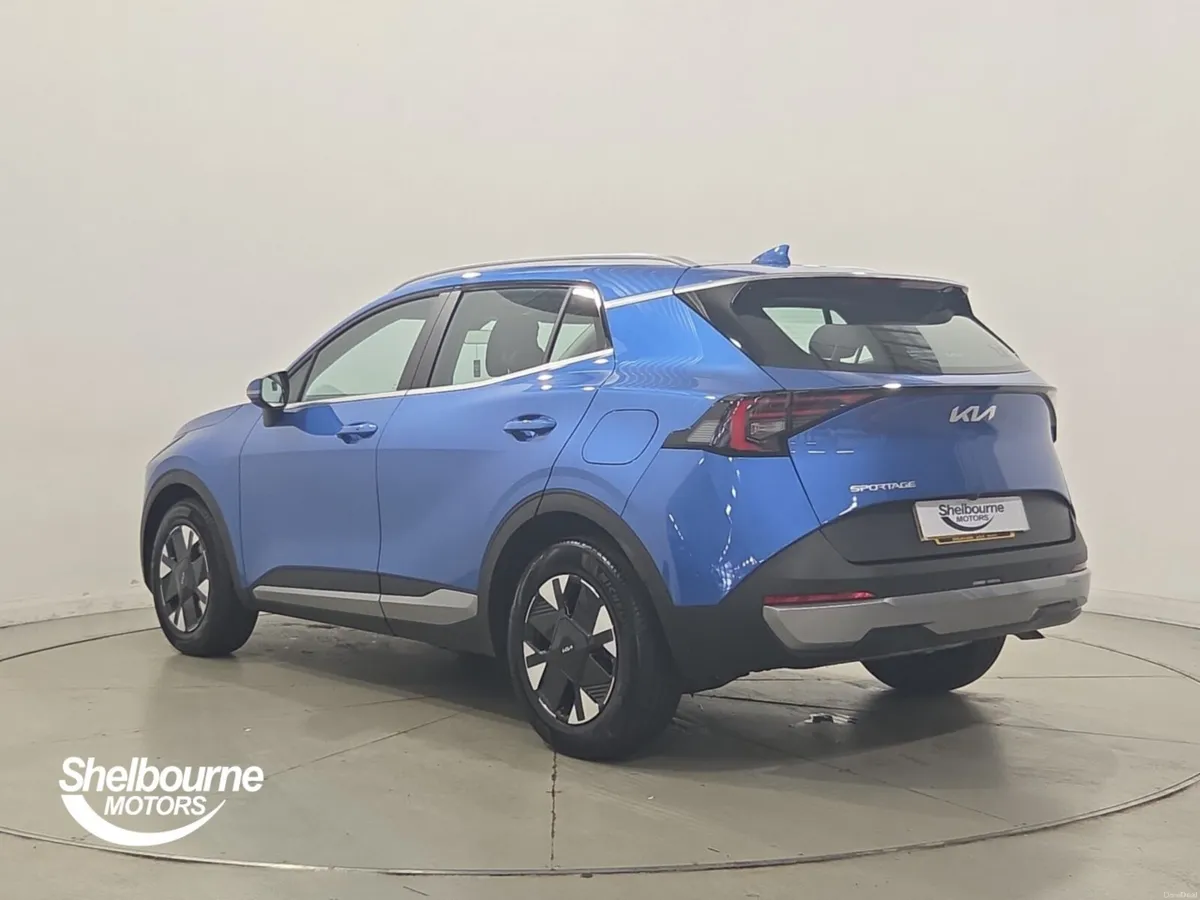 Kia Sportage Estate Pure - Image 2