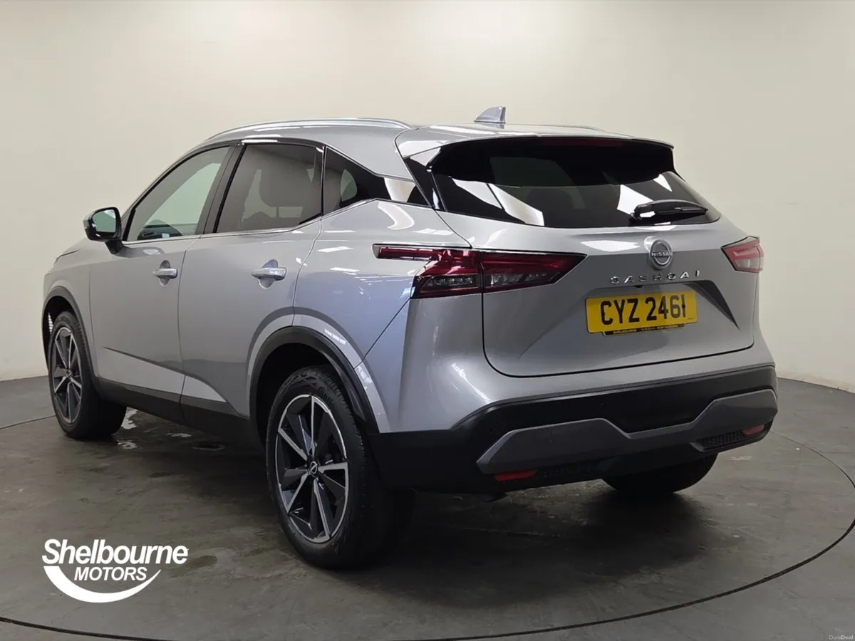 Nissan Qashqai Hatchback Tekna - Image 2