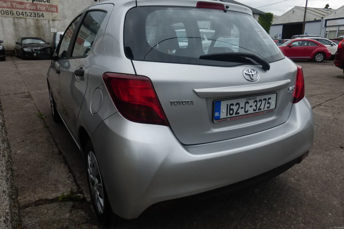 Toyota Yaris 2016 - Image 4