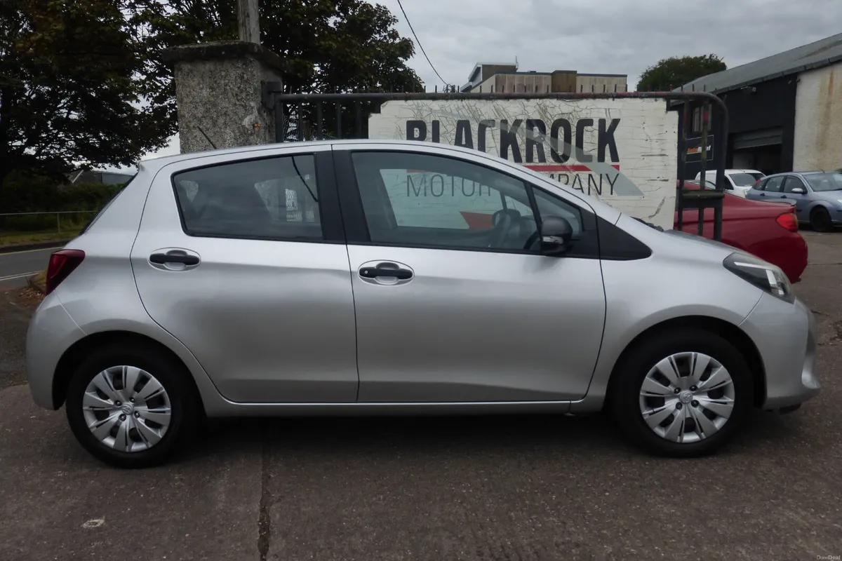 Toyota Yaris 2016 - Image 6