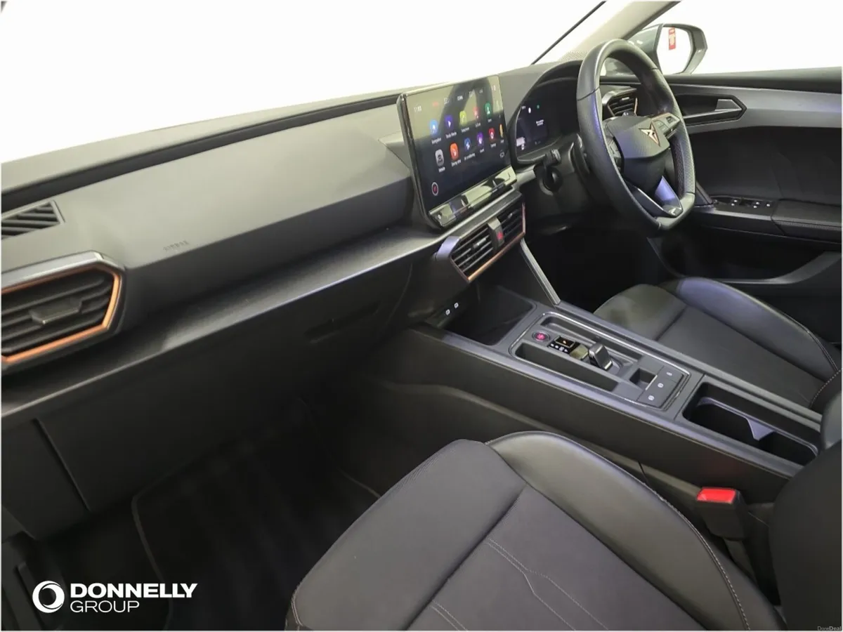 Cupra Leon Hatchback V1 - Image 2