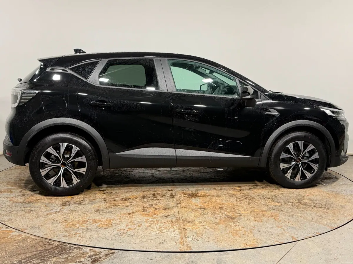 Renault Captur Hatchback Evolution - Image 5