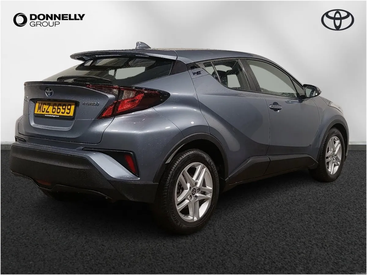 Toyota C-HR C-Hr Hatchback Icon - Image 4