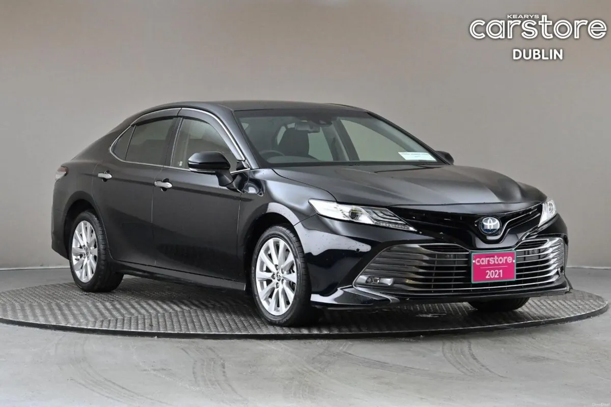 Toyota Camry 2.5 - Image 1