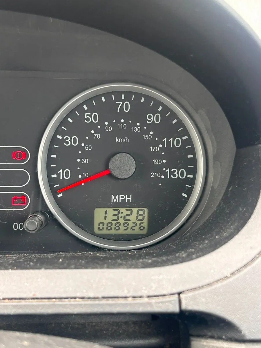 Ford Fiesta 2004 - Image 3