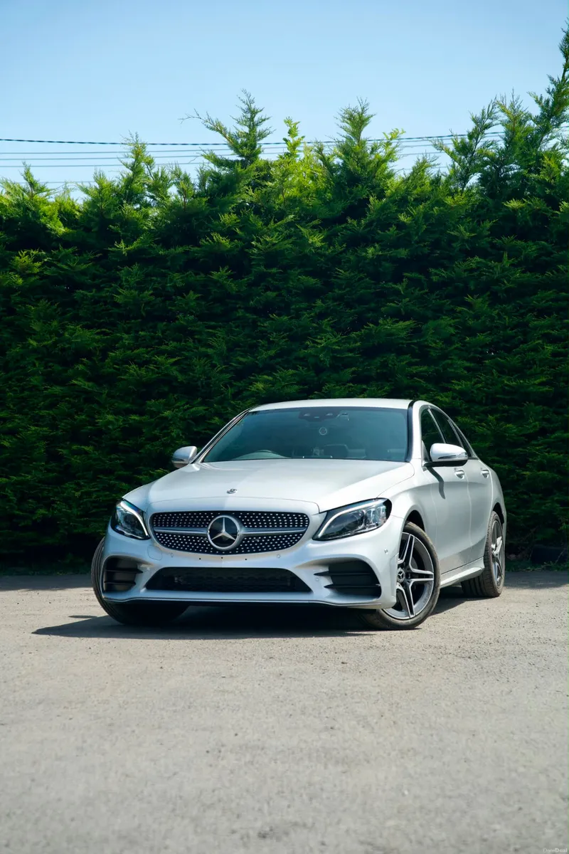 Mercedes-Benz C200 AMG-Line 2018 - Image 1