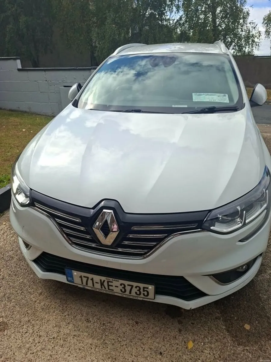 2017 Renault Megane - Image 1