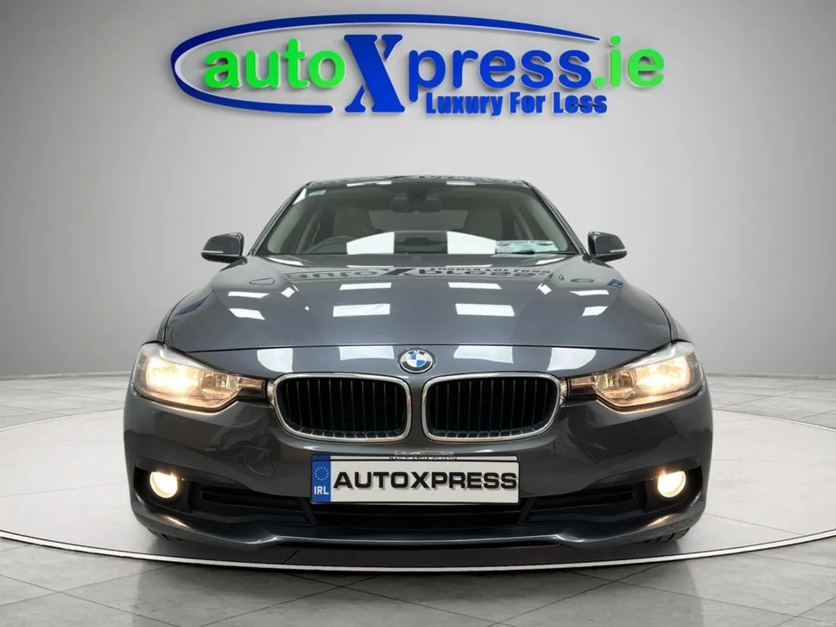 BMW 3-Series 318D Automatic - Image 3