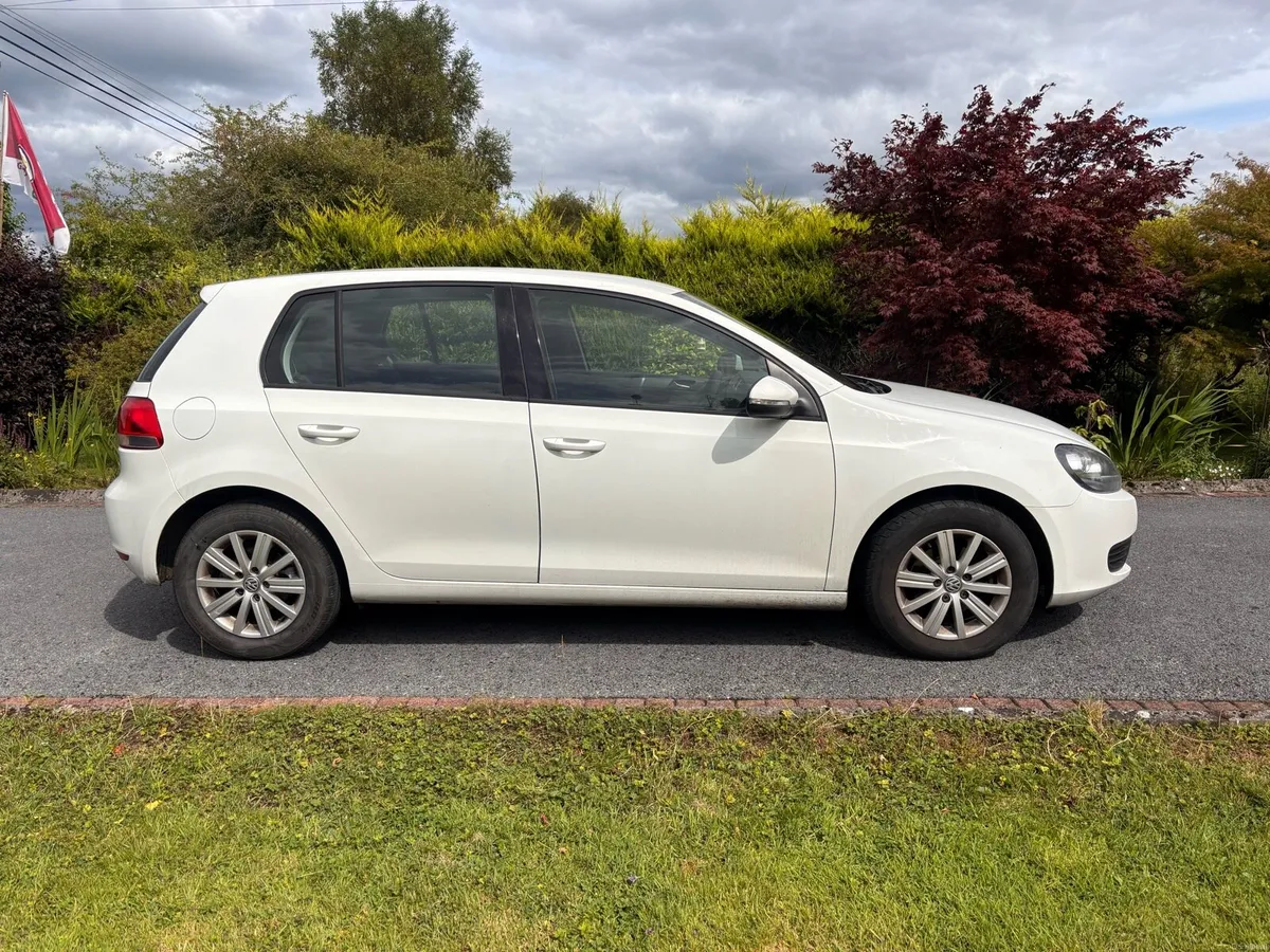Car - Image 1