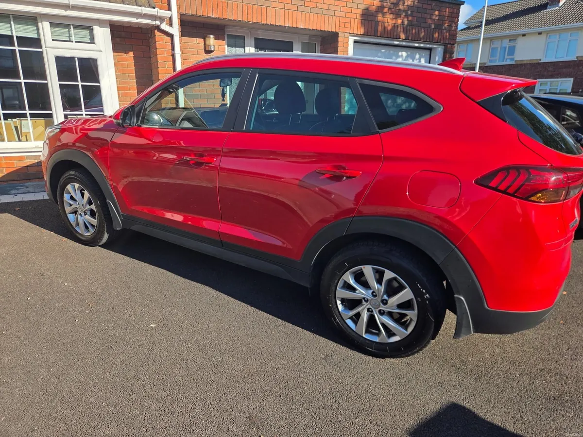 Hyundai Tucson Executive 1.6 Petrol - Image 1