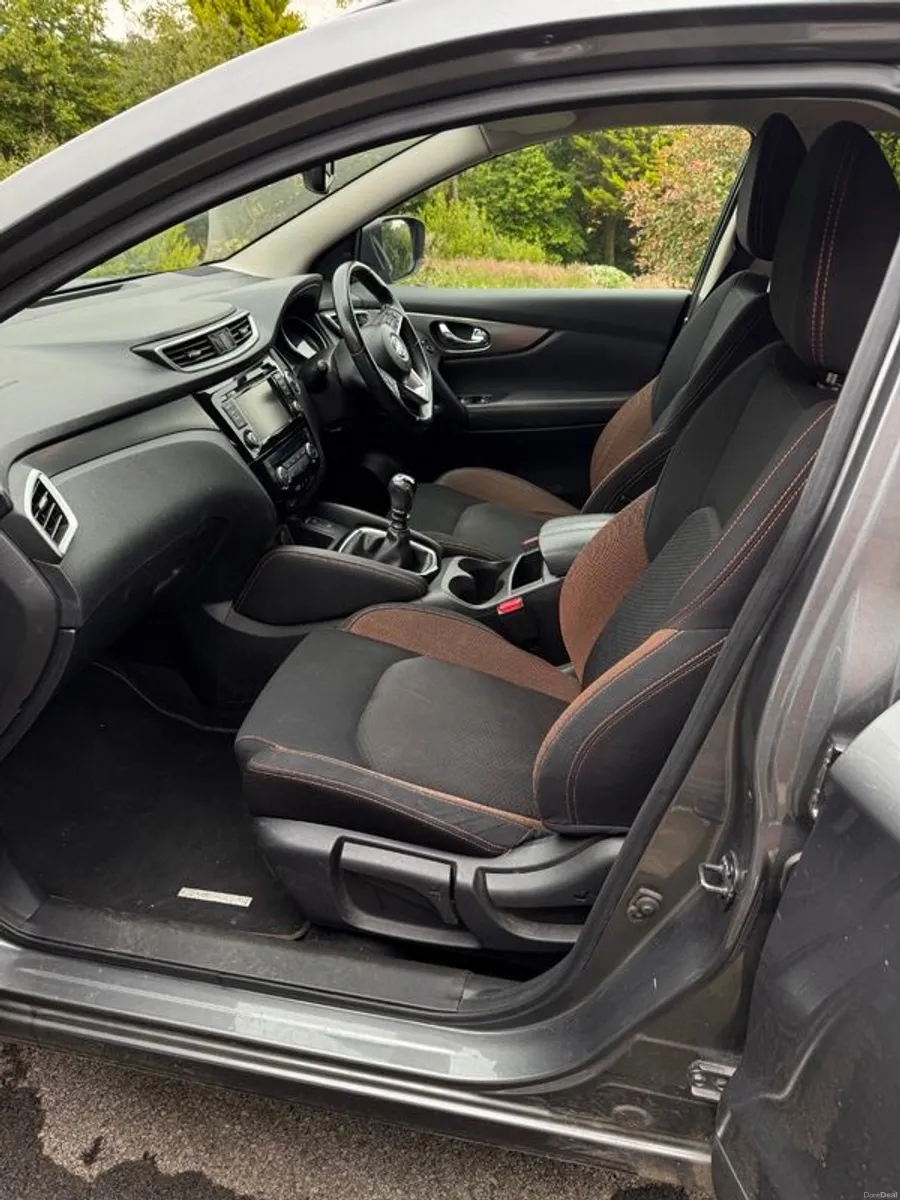 2019 Nissan Qashqai 1.3 DiG-T N-Motion 140P (High Spec) - Image 6