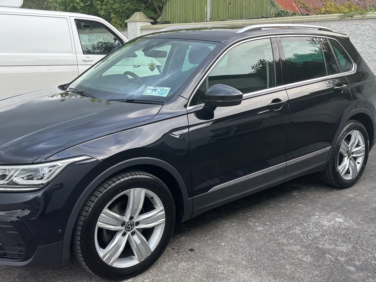 Volkswagen Tiguan - Image 3