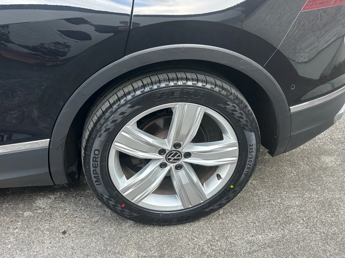 Volkswagen Tiguan - Image 4
