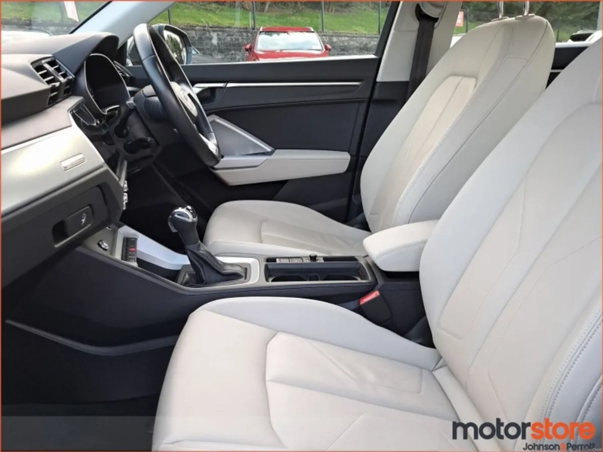 Audi Q3 35 TDI 150HP S Tronic SE with Comfort Pack - Image 3
