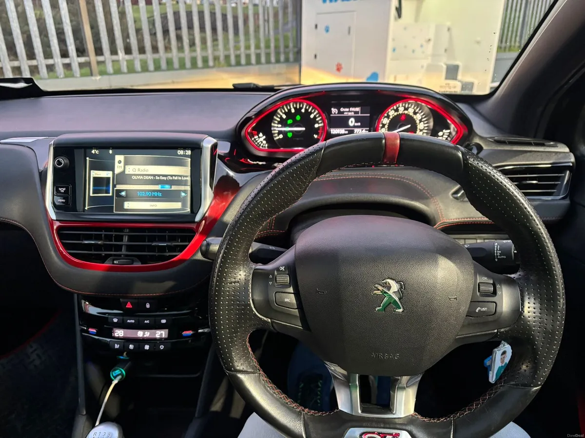 Vehicle - Image 6