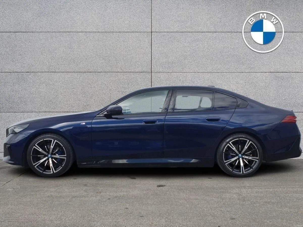 BMW 5-Series 530e M Sport Pro Saloon - Image 3