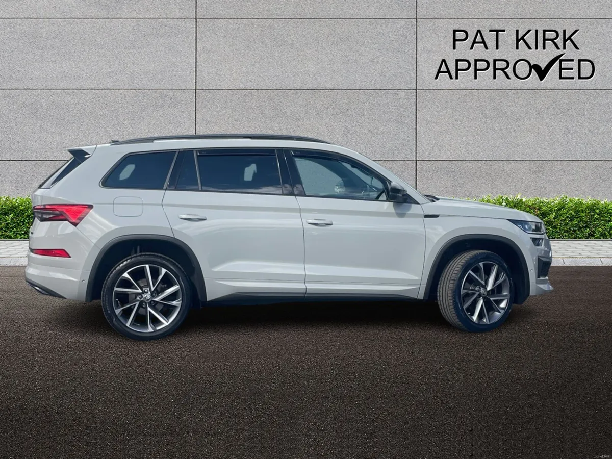 Skoda KODIAQ Diesel Estate Sport Line - Image 3