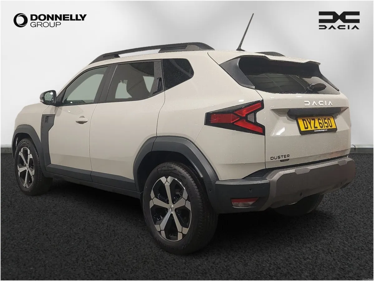 Dacia Duster Estate Journey - Image 2