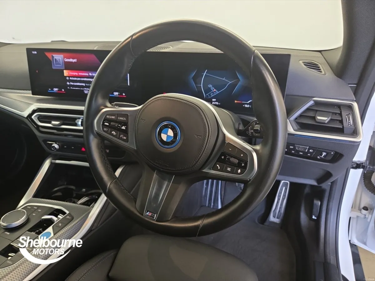 BMW i4 EDRIVE40 M SPORT - Image 4