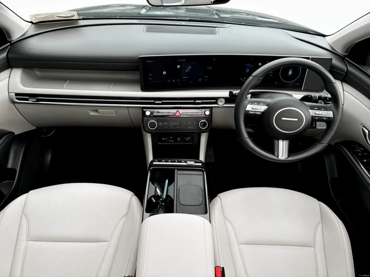 Hyundai Tucson Platinum 1.6 Plug-In Hybrid - Image 6