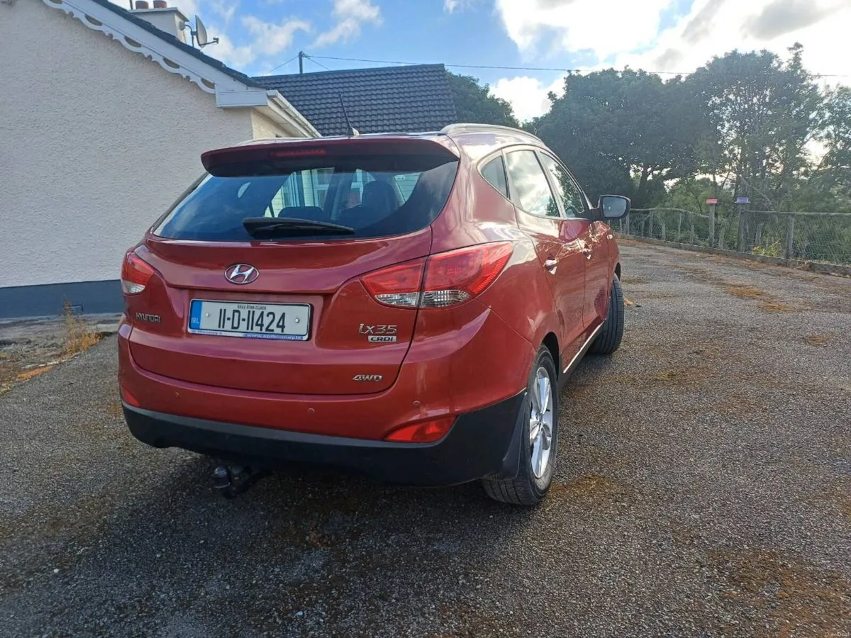 Hyundai ix35 CRDi 4 wheel drive - Image 4
