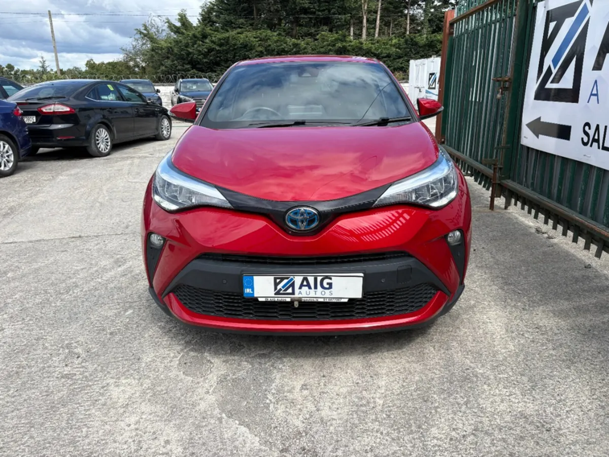 Toyota C-HR 1.8 DESIGN HEV CVT PETROL HYBRID AUTO - Image 2