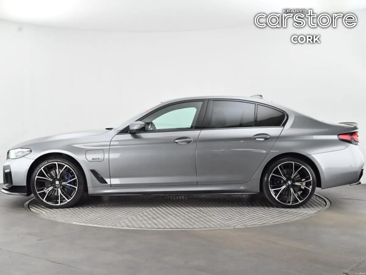 BMW 5-Series 530e M Sport - Image 6