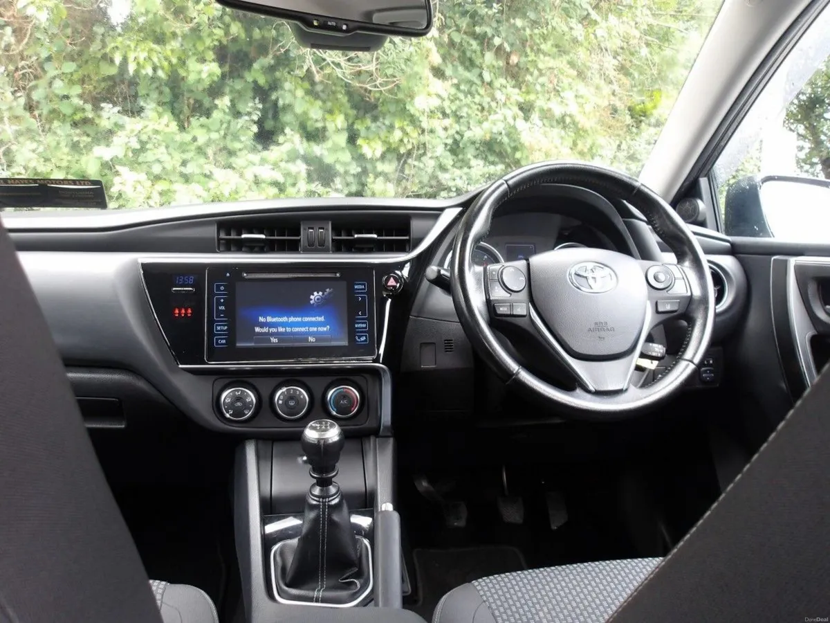 Toyota Corolla D-4D 90 (1.4) Luna - Image 5