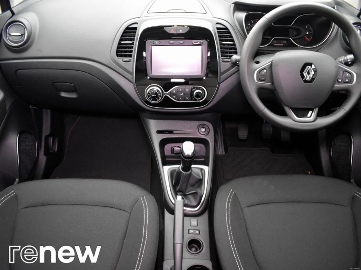 Renault Captur 0.9 TCe 90 ICONIC - Image 2