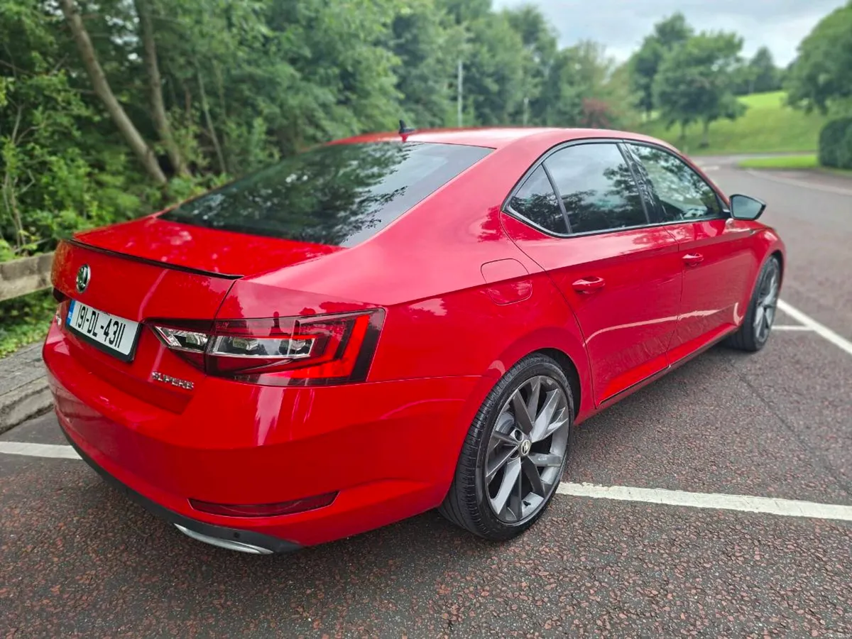 Skoda superb - Image 5