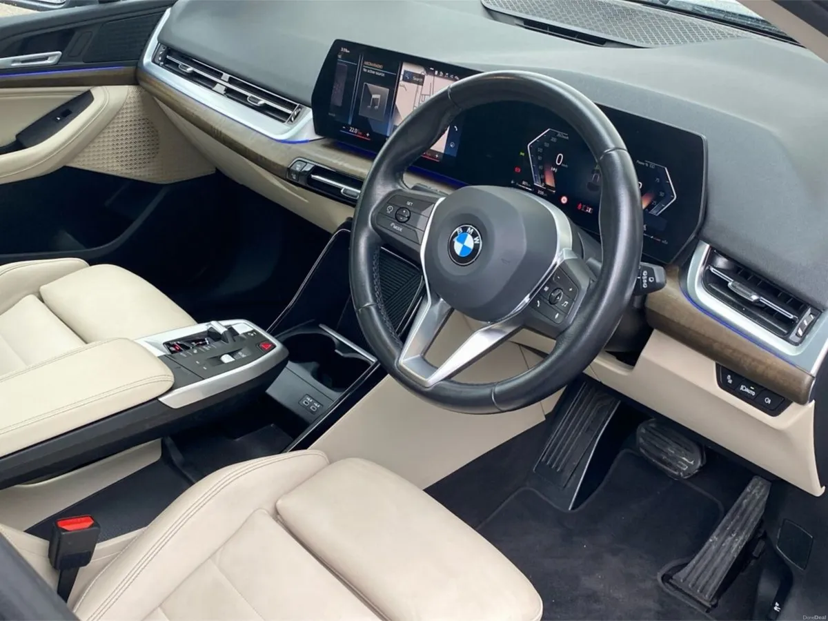 BMW 2-Series 220i Luxury Active Tourer - Image 6