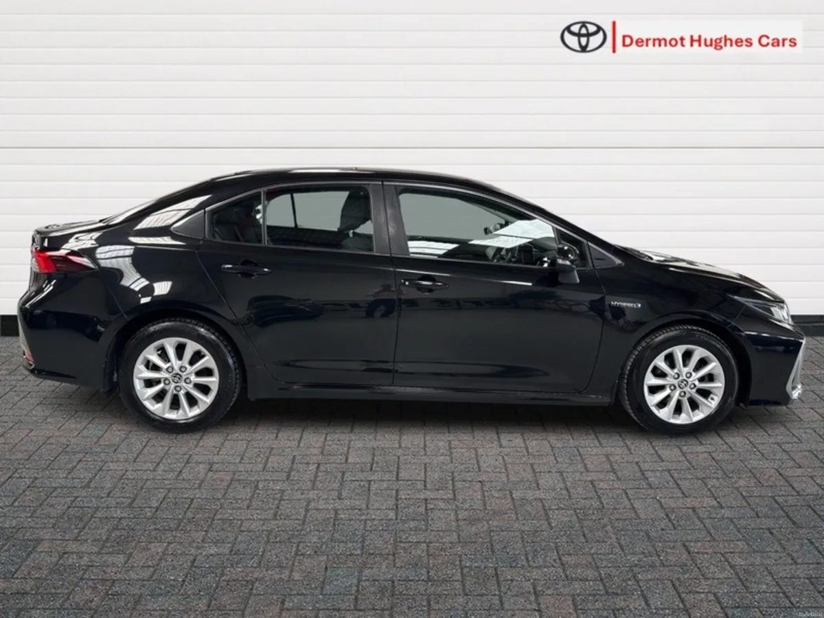 Toyota Corolla HYB LUNA SALOO HYBRID 4DR AUTO - Image 3