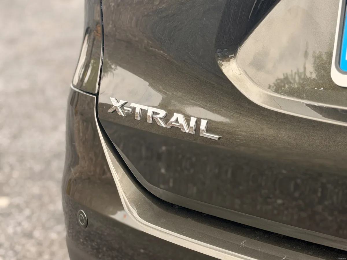 2017 NISSAN X-TRAIL 7 SEATER - Image 5