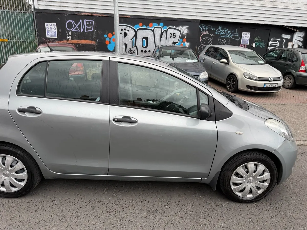 Toyota Yaris 2007 - Image 3