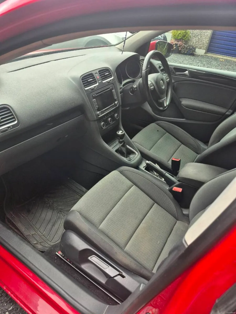 Volkswagen Golf - Image 6