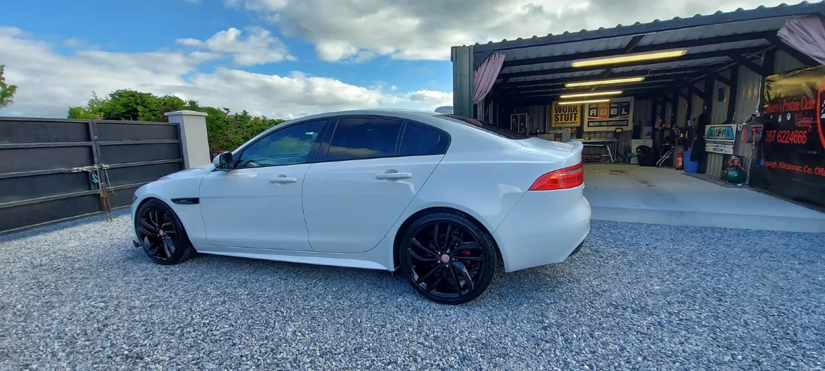 Jaguar XE 2017 - Image 5
