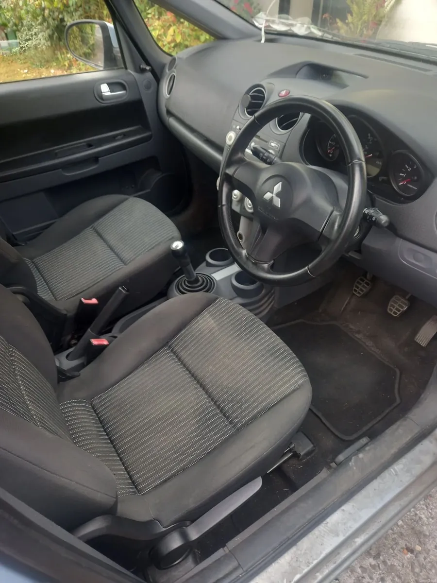 Mitsubishi Colt 2008 - Image 6