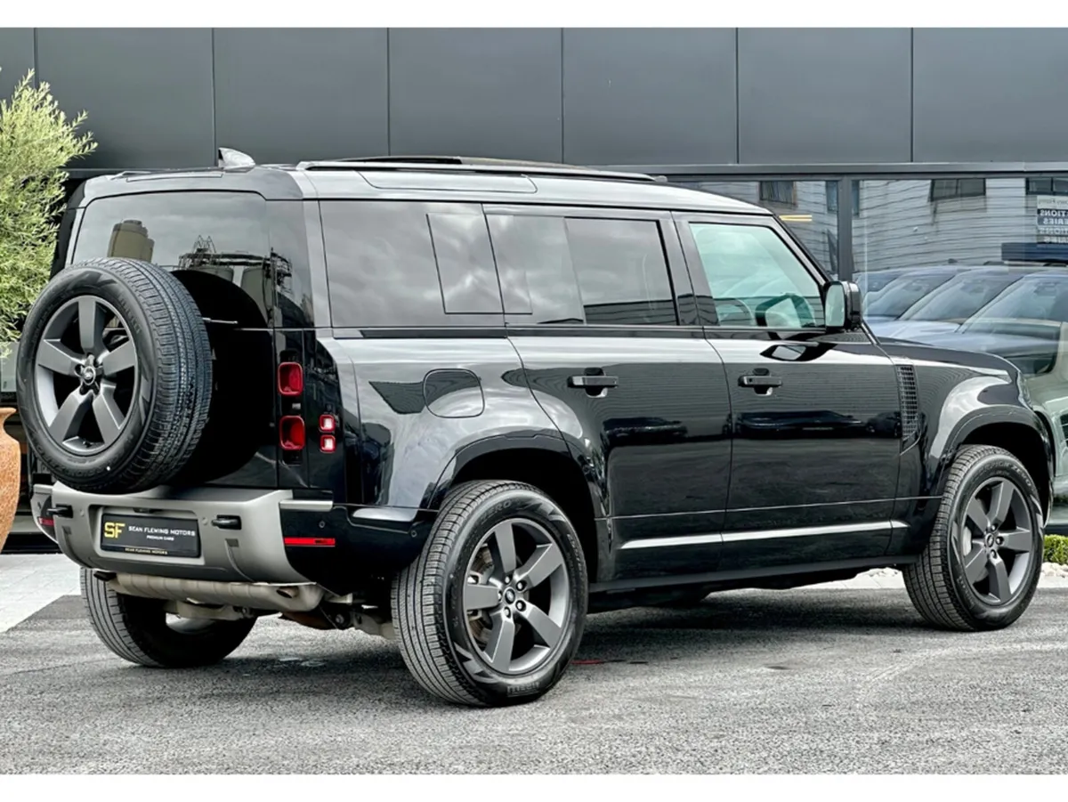 Land Rover Defender X-DYNAMIC HSE - Image 3