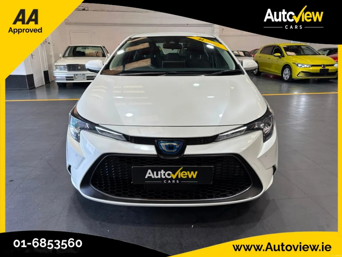 Toyota Corolla 1.8 Self-Charging Hybrid Automatic. - Image 3