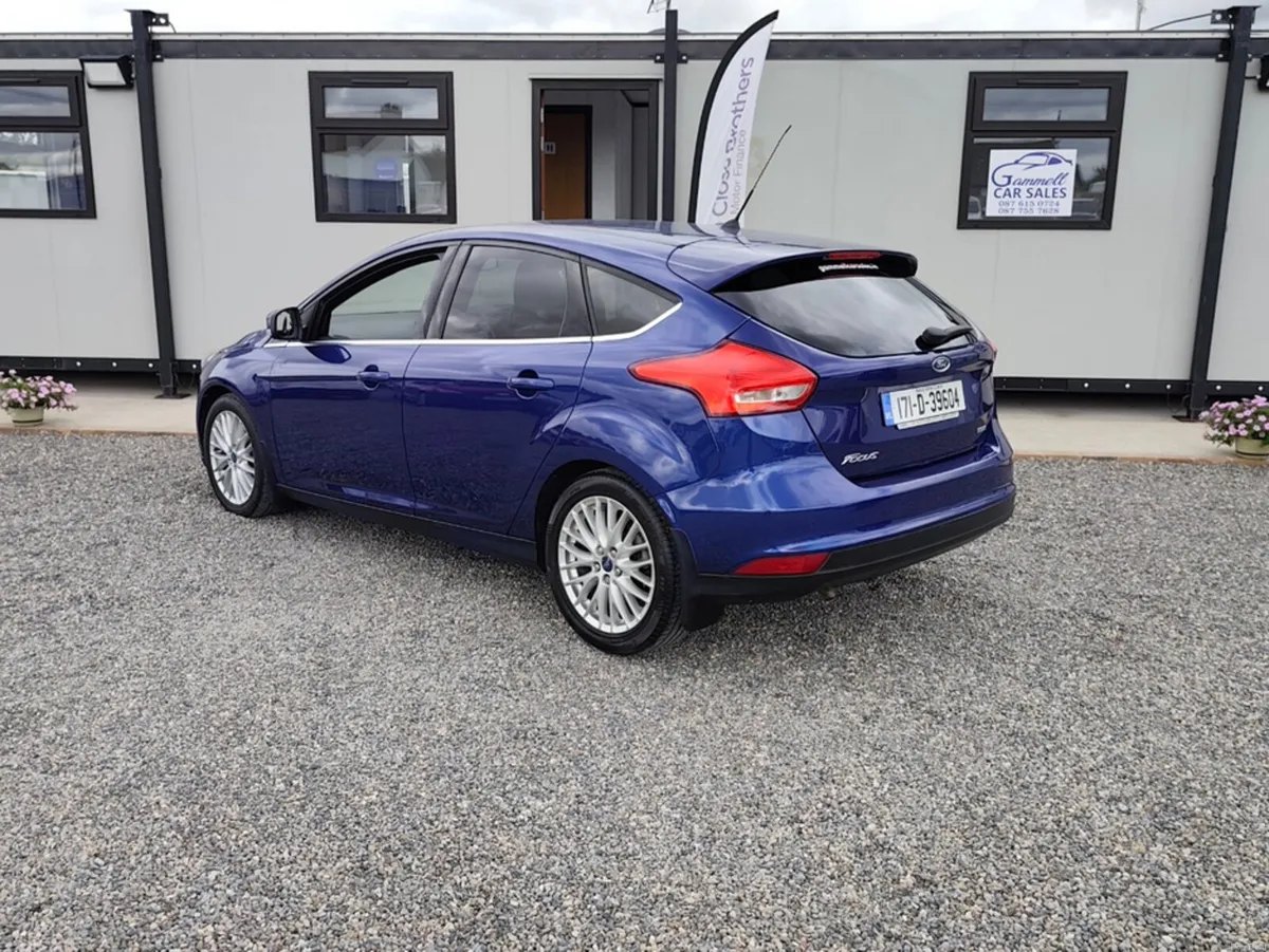 Ford Focus ZETEC 1.0 ECOBOOST 100PS 4DR - Image 4