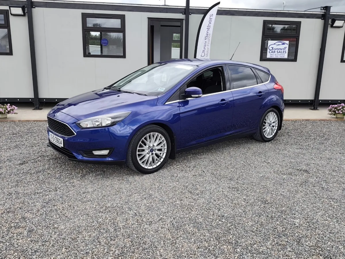 Ford Focus ZETEC 1.0 ECOBOOST 100PS 4DR - Image 5