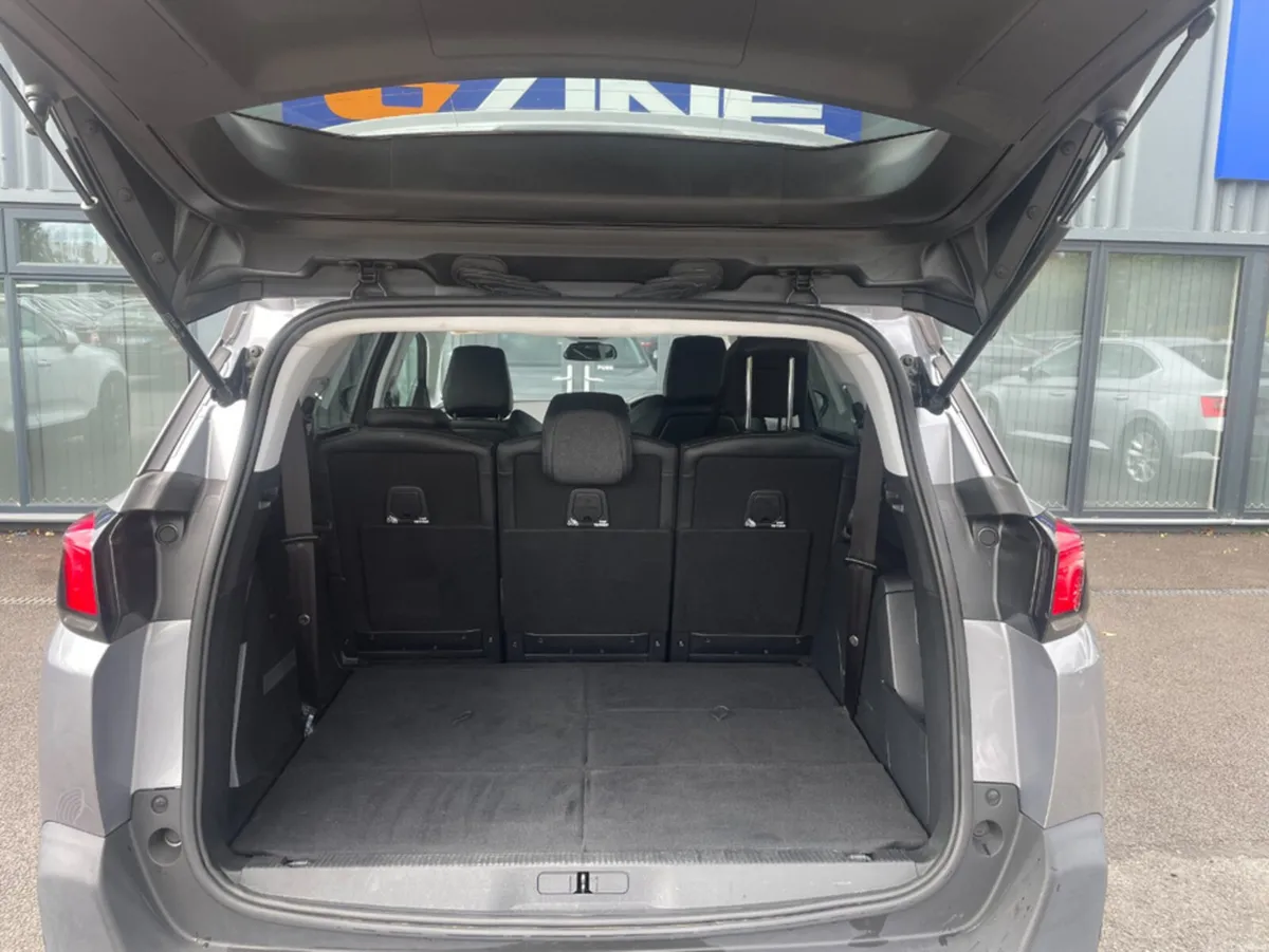 Peugeot 5008 ALLURE 1.5 BLUE HDI 130 6 6.2 4DR - Image 6