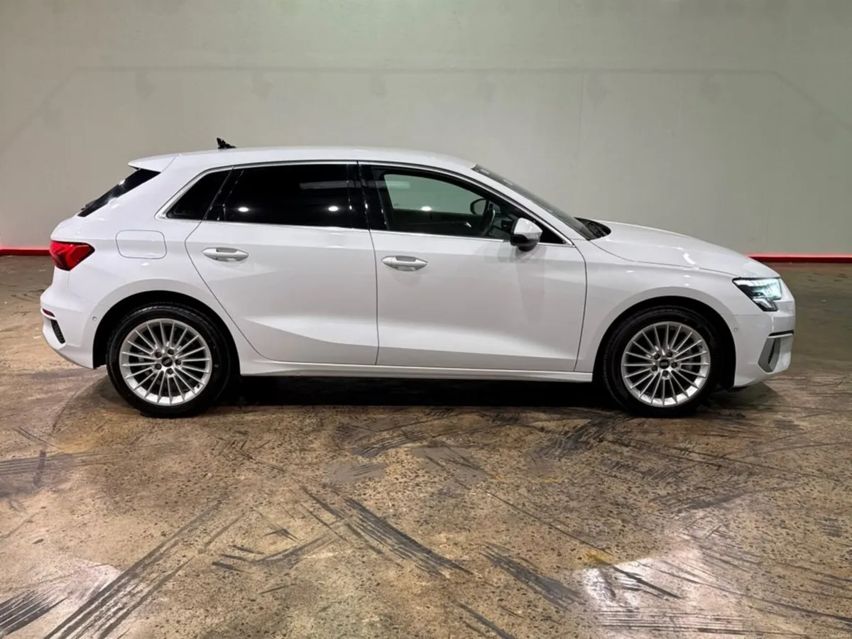 Audi A3 1.0 TFSI ADVANCED AUTOMATIC - FACTORY ALLO - Image 2