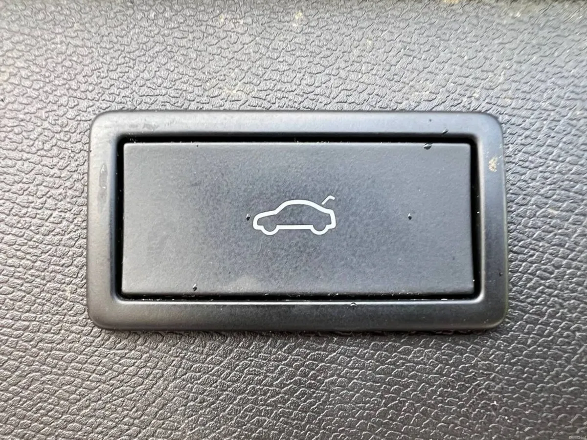 Cupra Formentor V1 1.5 HYBRID AUTO // PARKING SENS - Image 6