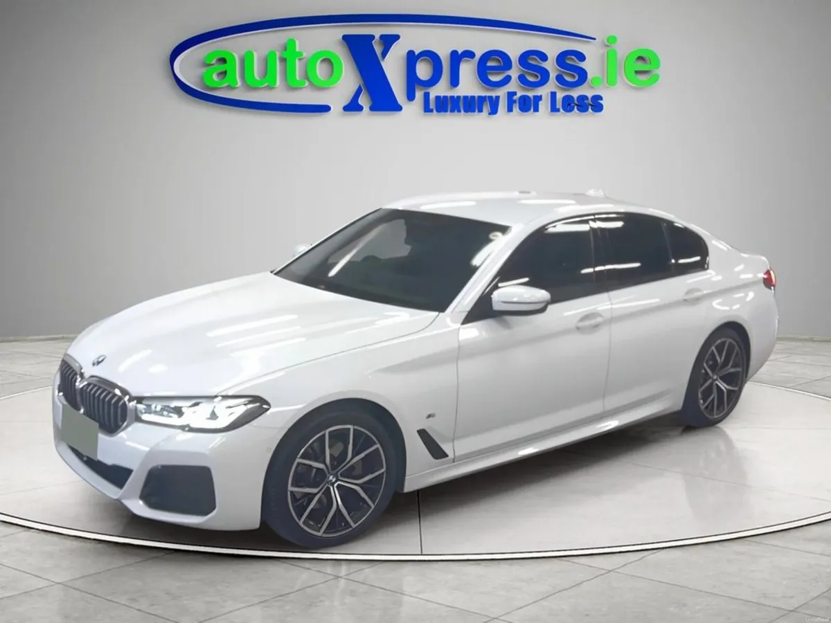 BMW 5-Series M SPORT XDRIVE 523D Automatic, Revers - Image 5