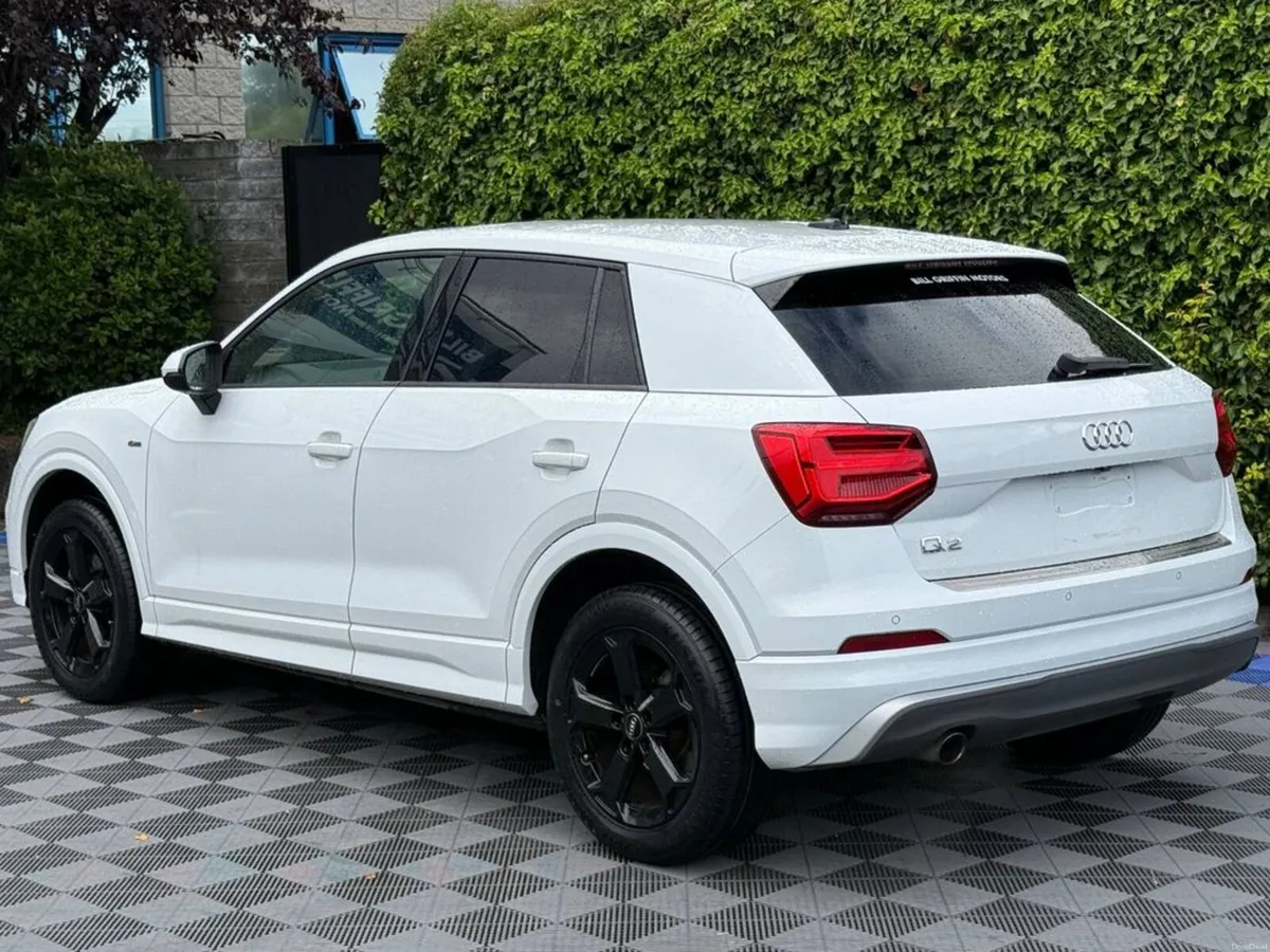Audi Q2 S-LINE 1.0 TFSI AUTO // APPLE CARPLAY/ANDR - Image 5