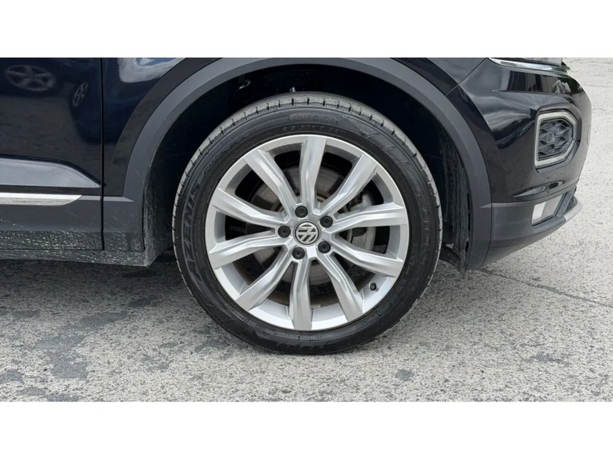 Volkswagen T-Roc Sport - Image 3