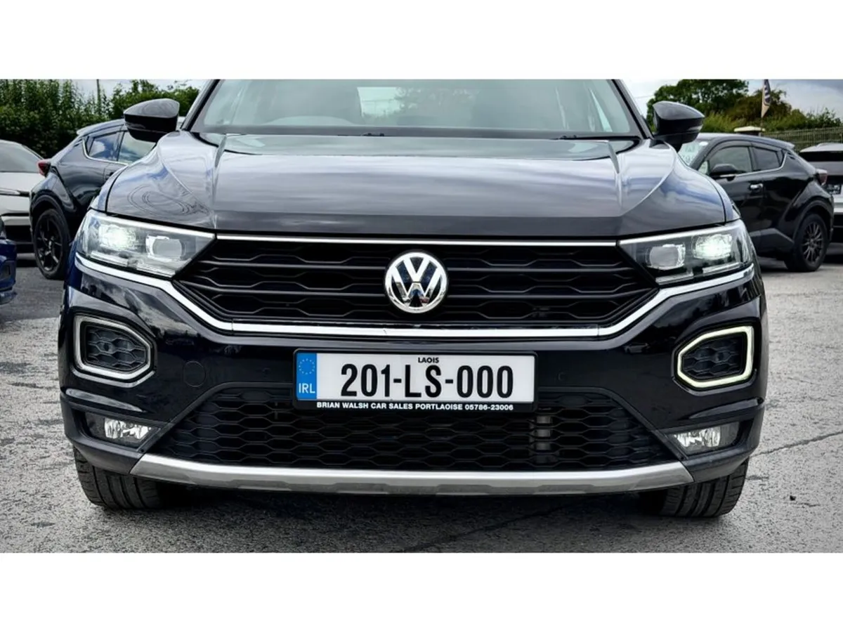 Volkswagen T-Roc Sport - Image 4